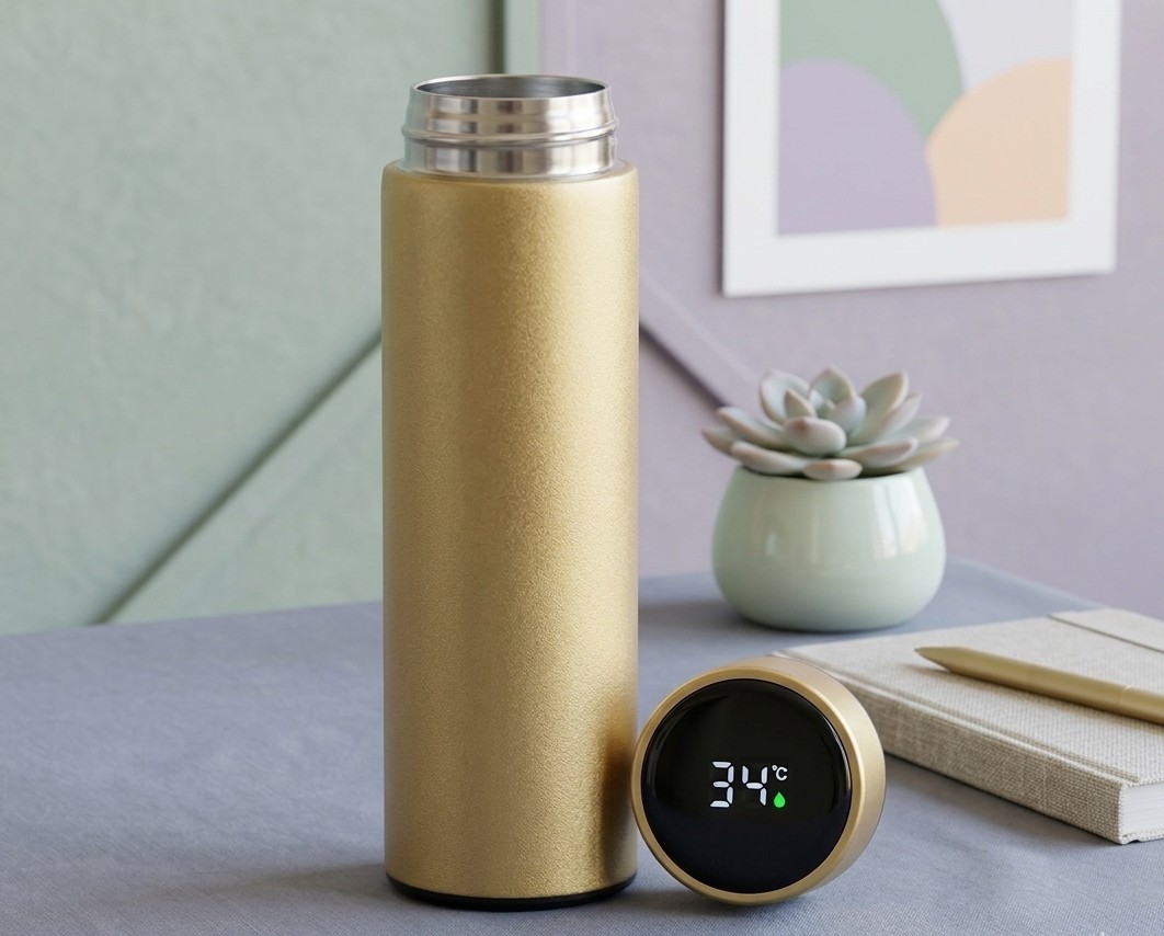 Premium Smart Temperature Display Water Bottle – Golden